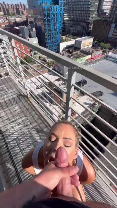 He really loves the view 😜 [GIF]