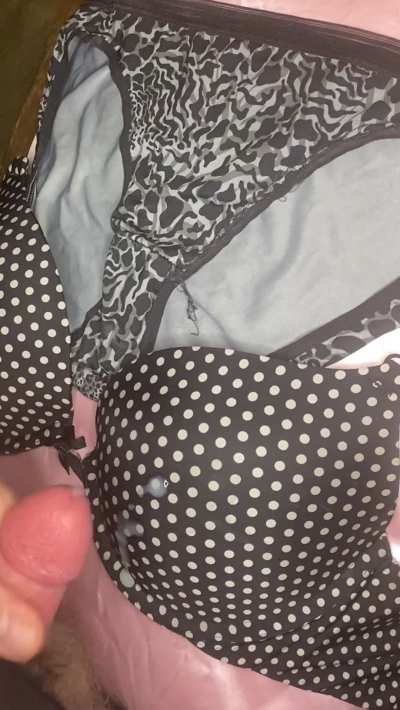 Another Load on VS Polkadot Bra