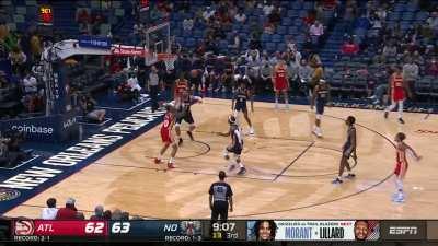 [Highlight] John Collins throws it down on Jonas on a lob from Trae Young