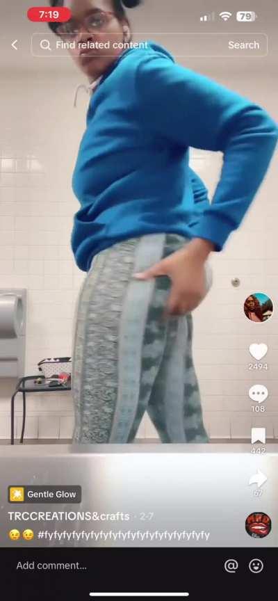 Gotta love a loose booty