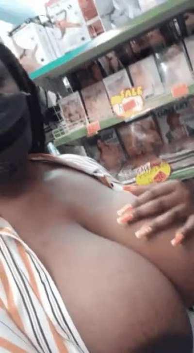 Hey you❤️😊 just wanted to remind you that it's $3 for my Onlyfans plus 2 free videos when you subscribe 😘 catch the link in the comments. There's loads of content there and I keep it coming. Cumming😂 anyway please subscribe 😘😘