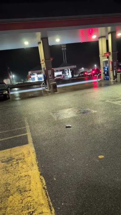 Guy evades road rager with a sick drift 