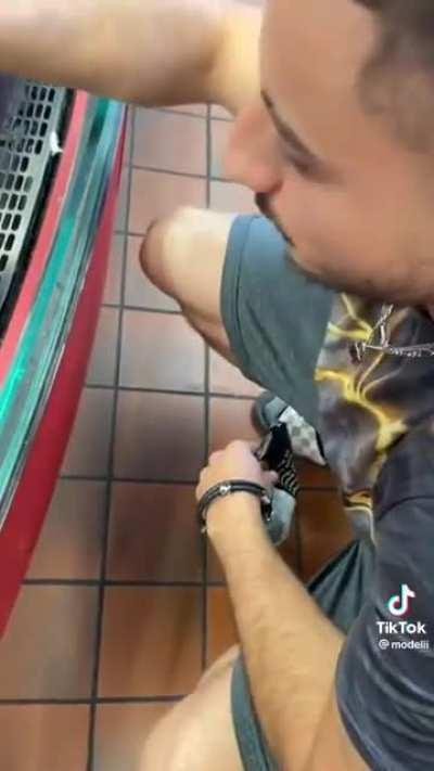 Imagine being this annoying