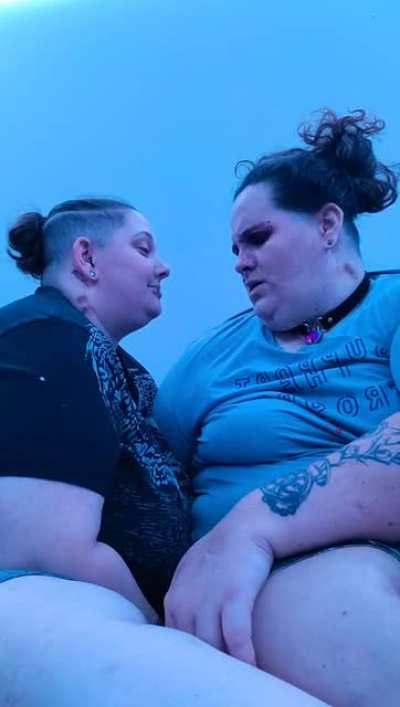 100% they have smelly sex