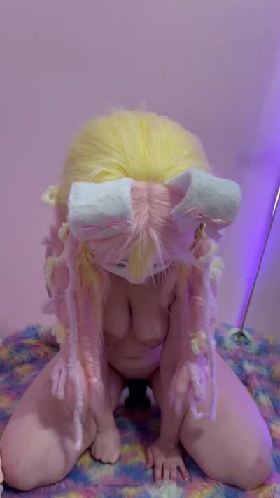 I can’t believe this much fit… 🫣 {Peony_plushi3}