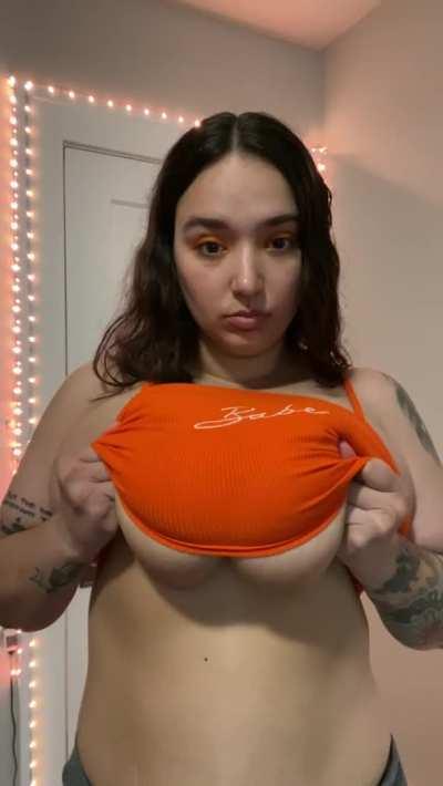 🔥FRIDAY THE 13TH SPECIAL!🔥 30% OFF FIRST TIME SUBSCRIBERS AND EXPIRED SUBSCRIBERS! BEST BUSTY CONENT YOU WILL FIND. 🖤 link in bio.