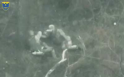 FPV of the 118th Detached Territorial Defense Brigade captures a headshot on a Russian soldier in the Siversk area [13.1.25]