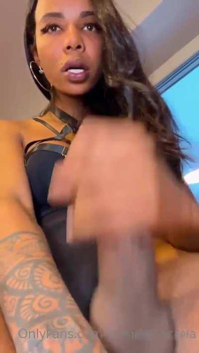 That’s so embarrassing! I came so fast😓
