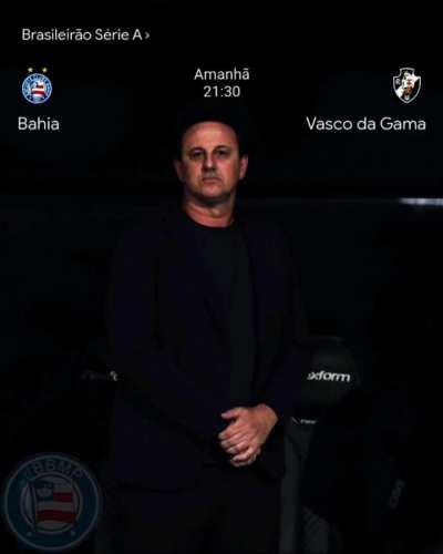 Tal qual um frango à parmegiana esquecido na geladeira... A vingança é um prato que se come frio.