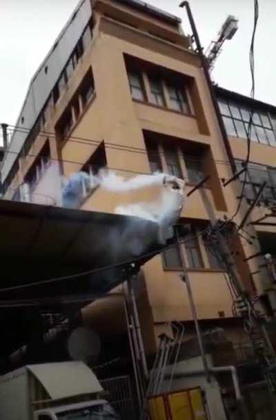 Indian man decides to commit suicide in a shocking way.