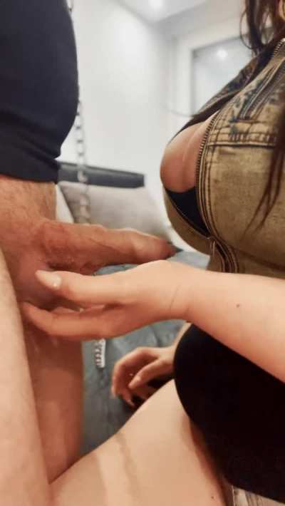 See? This is why my nails should always be done 💅