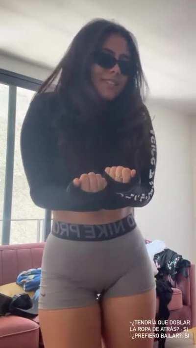 Renata vaca @dimecow