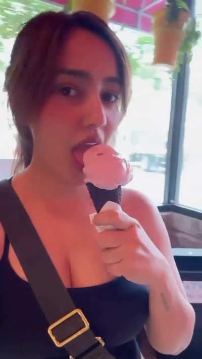 Biharan Raand chusne mein mahir