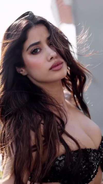 Janhvi Kapoor 