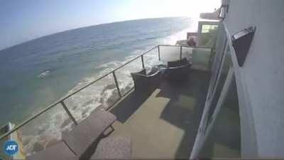 Deck collapse in Malibu