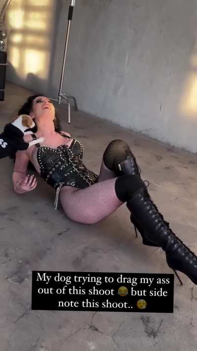 Oh Saraya, your dog just tried to safe you? Last video you was down on a floor went different!