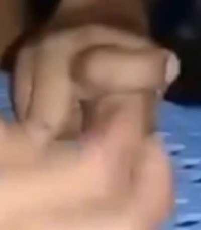 when the philipine finger breaking is sus! 😳