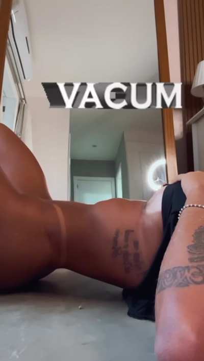 Fit & Tan, ready to receive your jizz, do you think it's a good place?