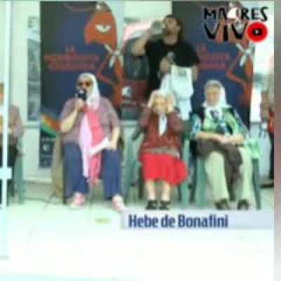 Y me dicen que no quieren a esta señora? Si es un amor /s