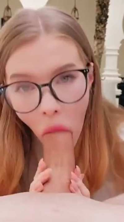 eyecontact is very important