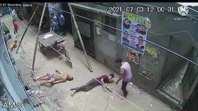 Four Men Get Electrocuted While Moving Pole Between Cable Wires