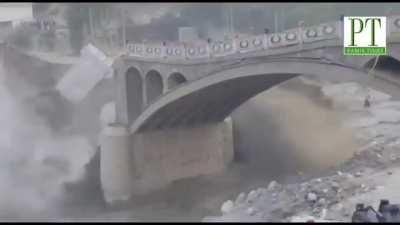 Bridge collapsed today on Karakorum highway, due to glacial lake outburst upstream (Hunza, Pakistan)