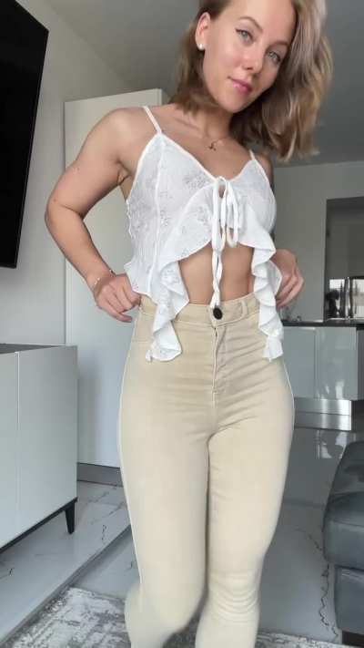 I felt cute in this outfit 🌸