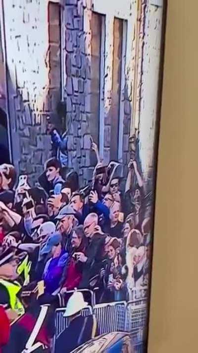 Man heckles Prince Andrew while he walks in his mother's funeral procession