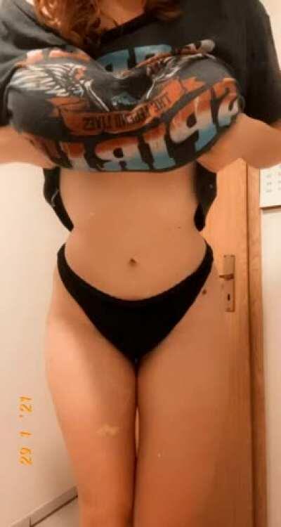 Now that's a titty drop