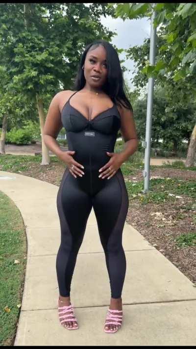 Chocolate (@layaalush)