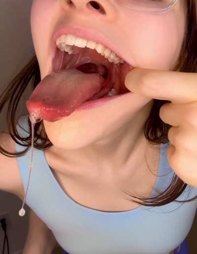 Lemme lick that dick! 😭👉👈