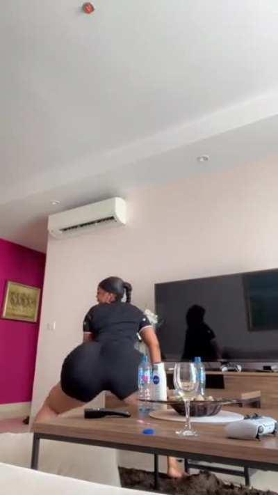 She Begging For Dick