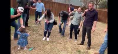 Gotta keep your head a swivel kids!