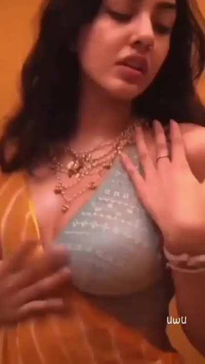 Guys please tell her insta or any social media handle