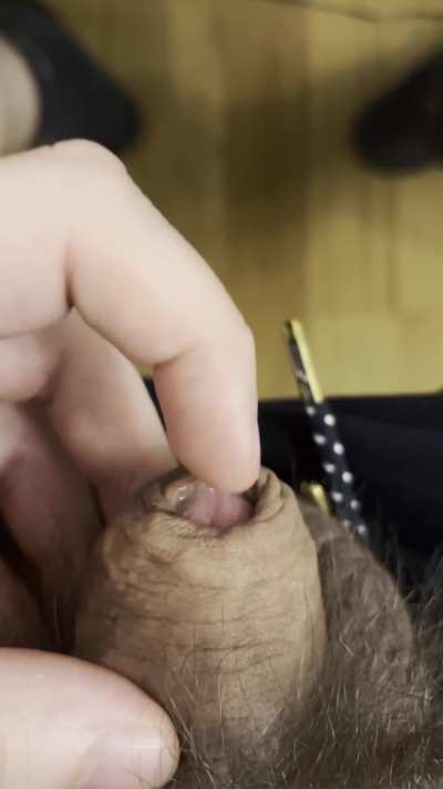 Anyone here leaks more than me? (31)