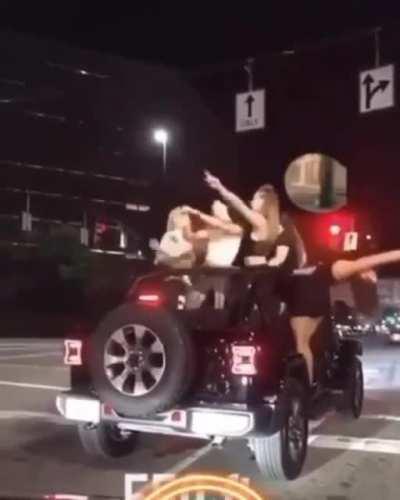 HMC lemme show the moves I got.