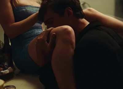 Leggy Sydney from Euphoria Season 2