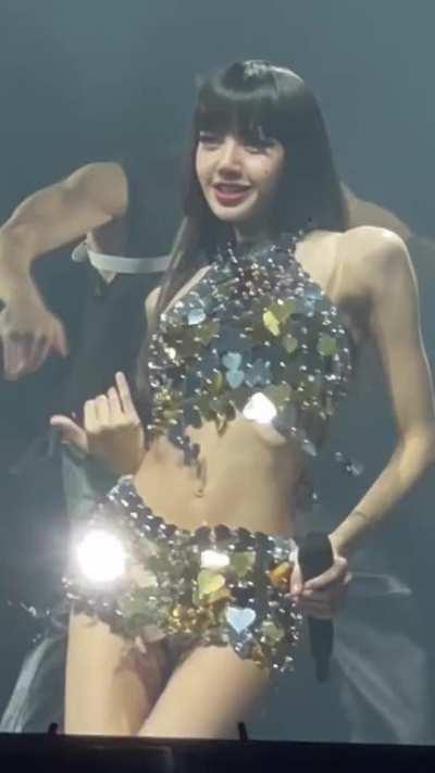 Lisa is such a sexy goddess