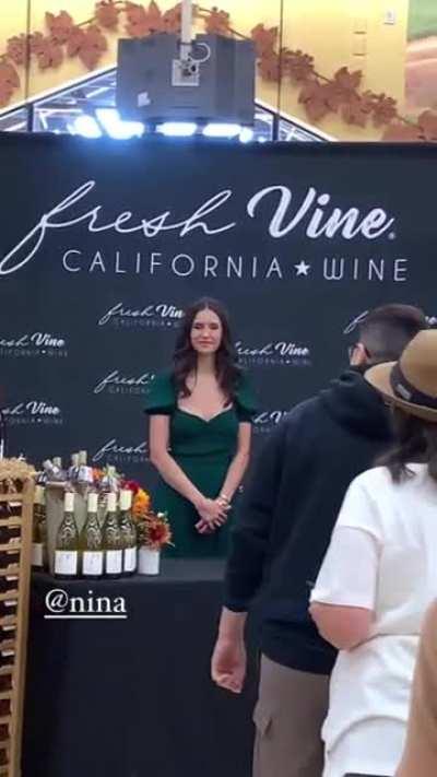 Nina ig for Fresh Vine Wine meet and greet