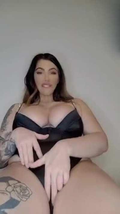 Goddess (@goddesspeachyx) [instagram]