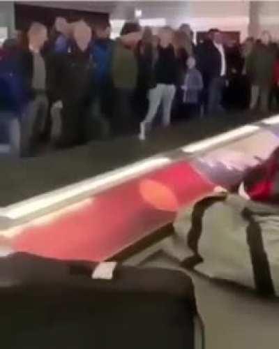 MUCA LEVANDO SÓ OQ IMPORTA PRA VIAGEM