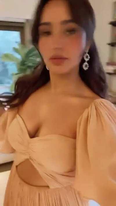 Neha Sharma always ready for cleavage show