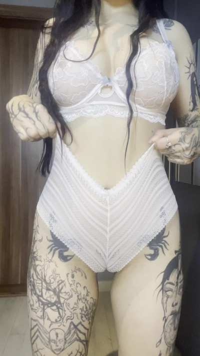 Wld you taste my cameltoe on our first date?