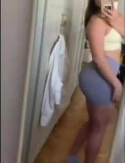 Pump check after leg day :)