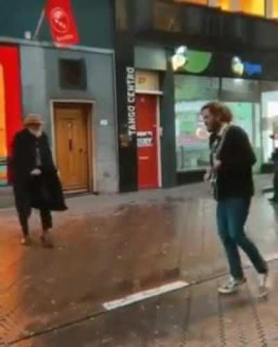 who doesn’t like a wholesome freakout?