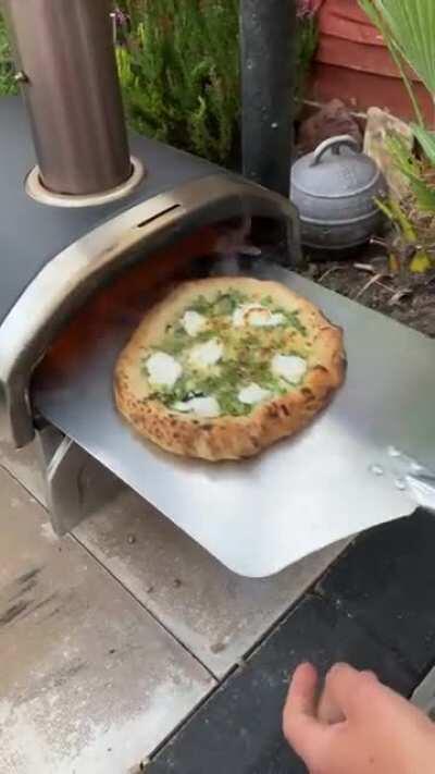 That moment, when pizza is ready...