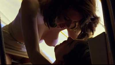 Molly Ringwald (Malicious - 1995)