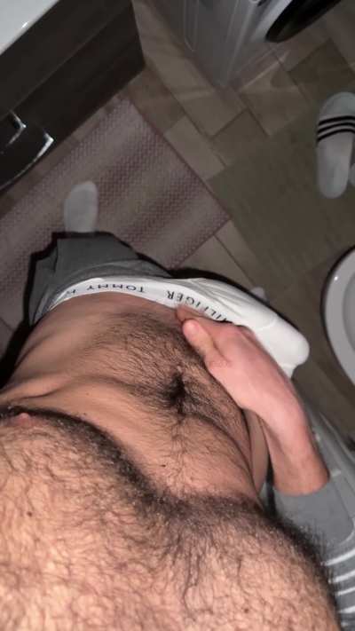 Dick reveal - Spoiler: it's hairy and uncut