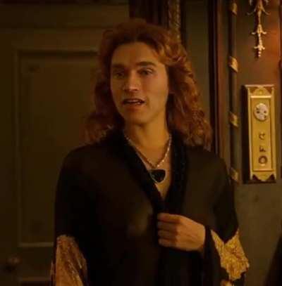 Draw me like one of your French girls 🎨