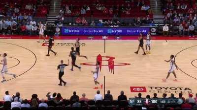 [Highlight] The Rockets hilariously orchestrate the play to allow KPJ to get his 10th rebound for the triple-double